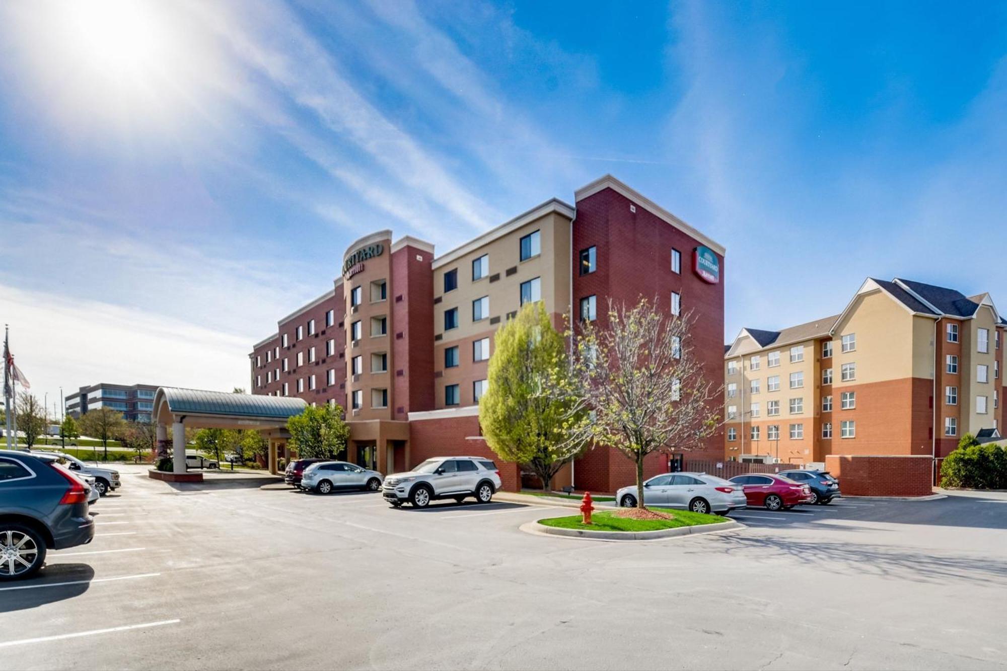 Courtyard Cincinnati North At Union Centre West Chester Extérieur photo